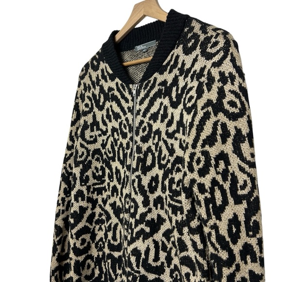 89th & Madison Black and Cream Leopard Print Sweater Women’s Size Large - Picture 3 of 9